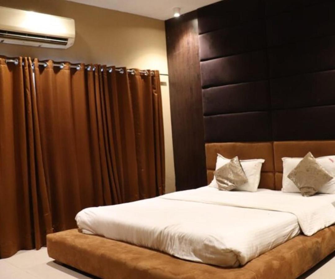 Lion'S Cage Villa อิกัตปุรี ภายนอก รูปภาพ